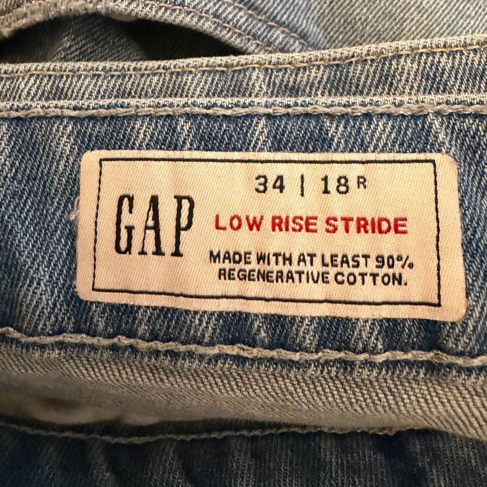 Gap Women’s Low Rise Stride Distressed Wide Leg Jeans, Size 34 - Picture 9 of 9